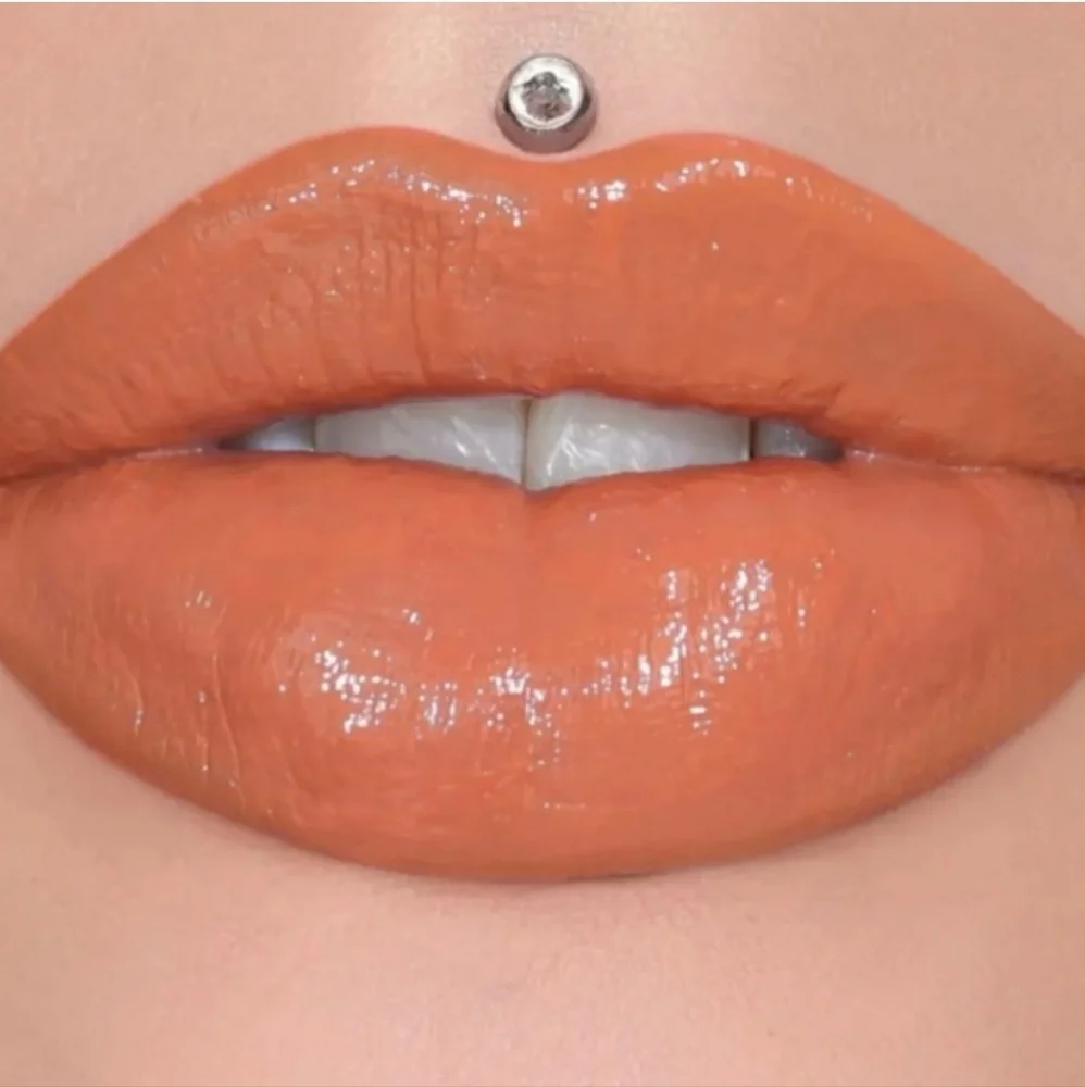 Jeffree Star supreme gloss